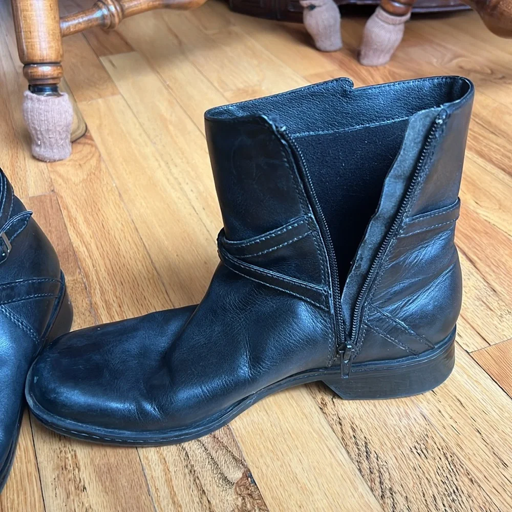 Clarks Black Ankle Boots - Picture 2 of 6